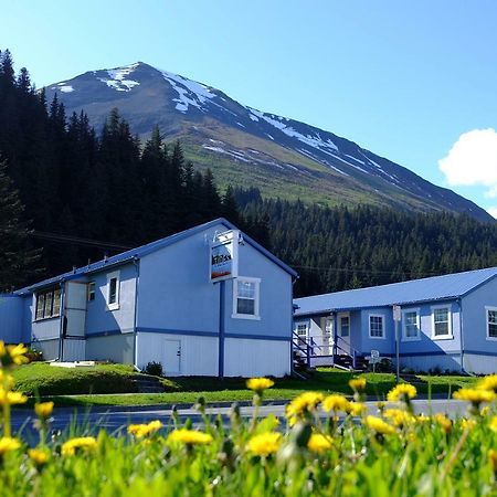 The Tides Inn Seward Exterior photo