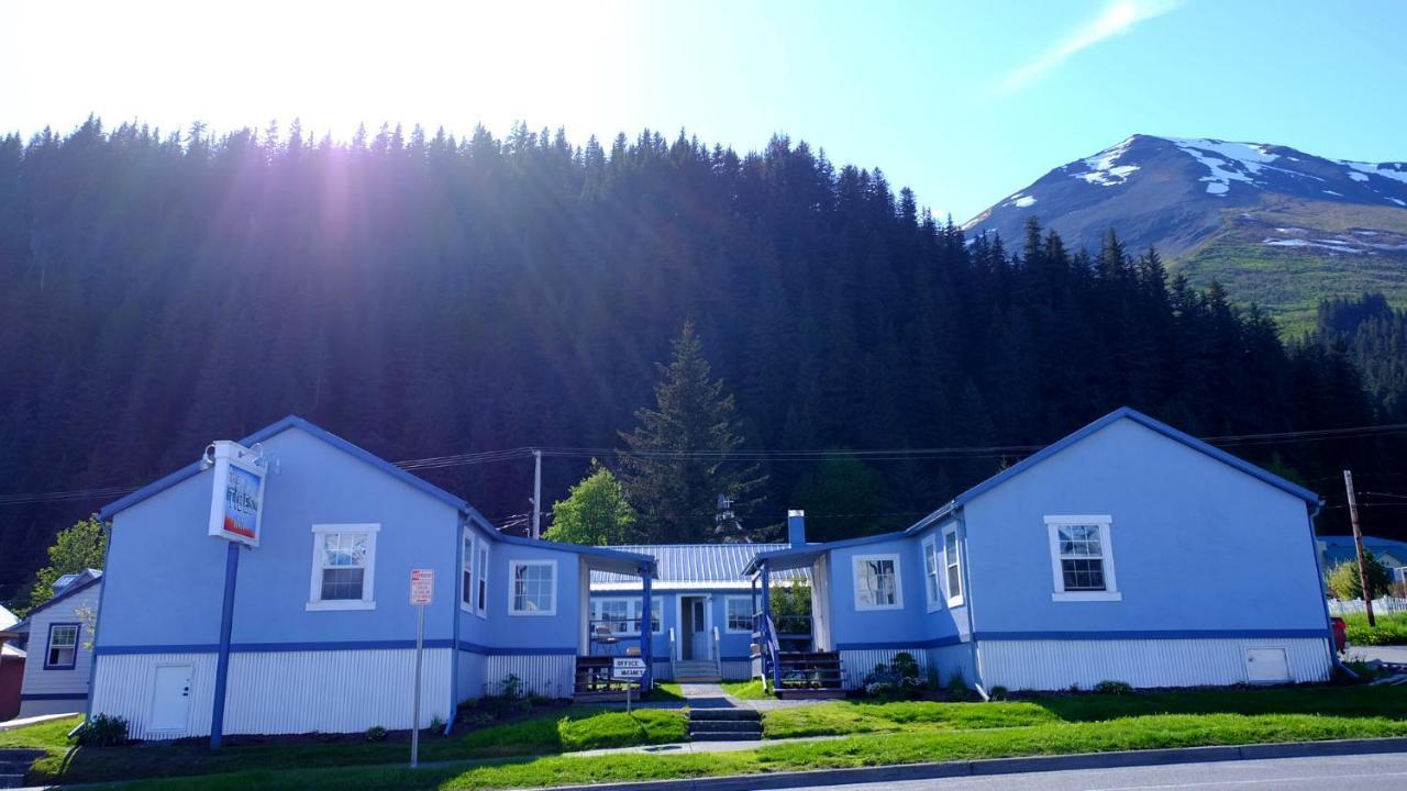 The Tides Inn Seward Exterior photo